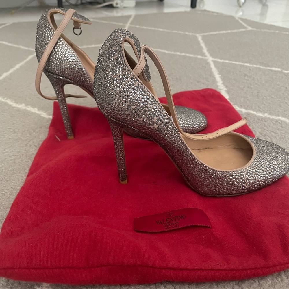 Valentino Silver High Heeled Pumps with Intricate Design